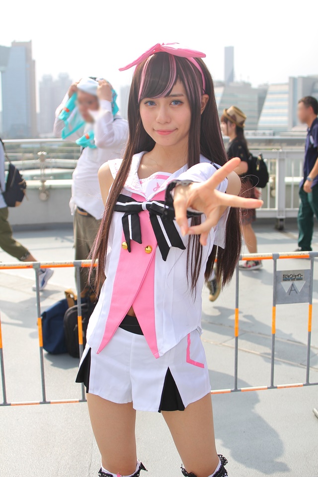 Kizuna Ai - YouTuber at Comiket 94