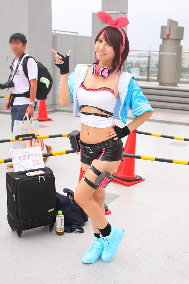 Kizuna Ai - YouTuber at Comiket 94