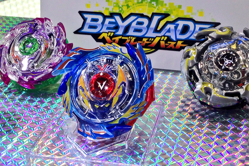 Set de Beyblade Burst de Takara Tomy